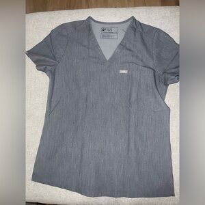 Figs Women's Catarine One-Pocket Scrub Top Graphite size small